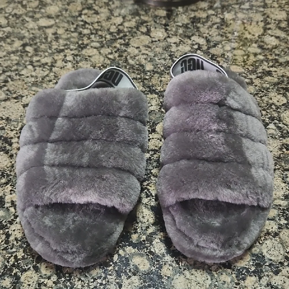 UGG Fluffy Gray Slippers - Picture 2 of 5